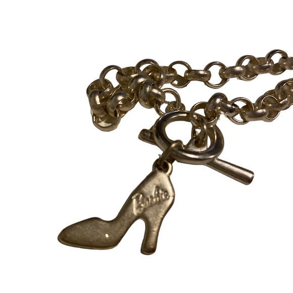 Women’s Barbie bracelet with pink shoe shape charm - Picture 2 of 5